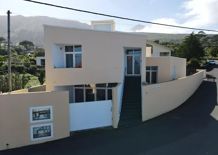 White Pico Lodge